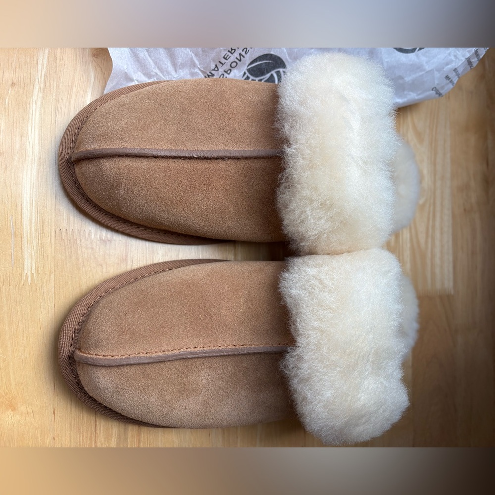 UGG Scuffette II Sheepskin Slippers | Women's Sz 8 ** NIB - Picture 4 of 7